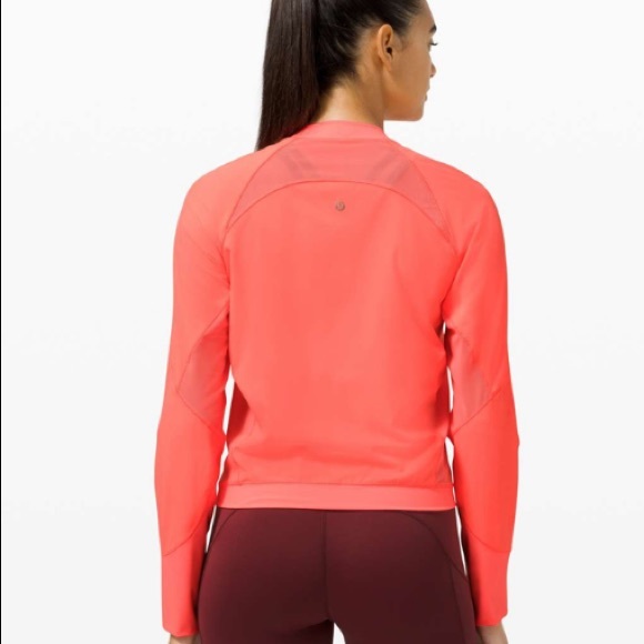 Lightweight Run Jacket - Picture 6 of 9